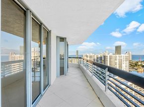 3530 Mystic Pointe Dr LPH10, Aventura FL 33180