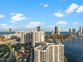 3530 Mystic Pointe Dr LPH10, Aventura FL 33180