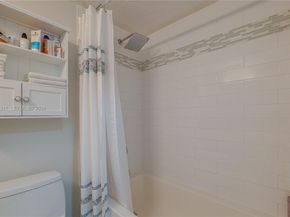 5860 NW 44th St 711, Lauderhill FL 33319