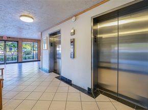 5860 NW 44th St 711, Lauderhill FL 33319