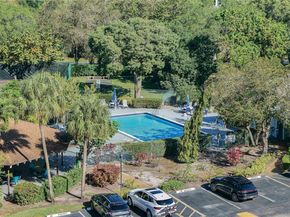 5860 NW 44th St 711, Lauderhill FL 33319