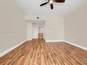 15051 Royal Oaks Ln 906, North Miami FL 33181
