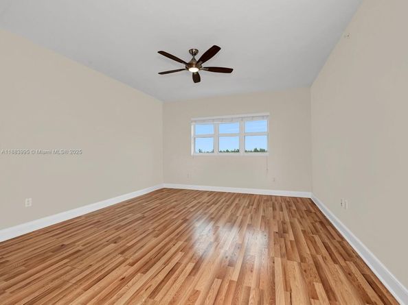 15051 Royal Oaks Ln 906, North Miami FL 33181