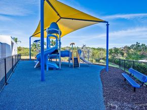 15051 Royal Oaks Ln 906, North Miami FL 33181