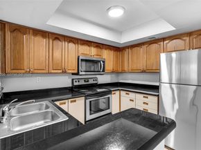 9135 SW 125th Ave 310P, Miami FL 33186