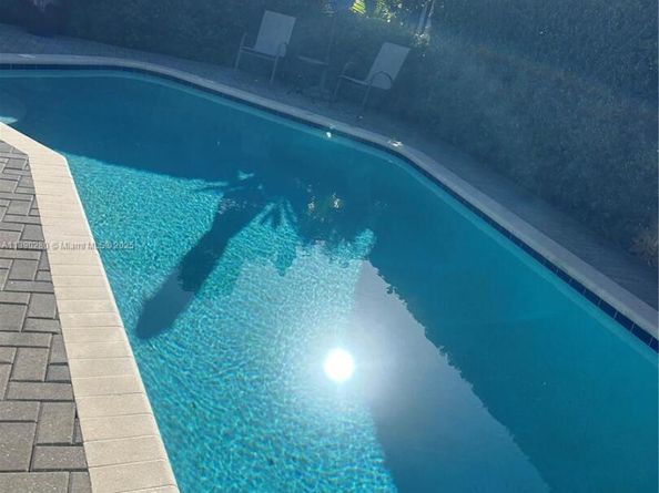 1441 NE 17th Way, Fort Lauderdale FL 33304