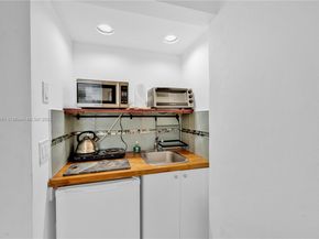 255 W 24th St 136, Miami Beach FL 33140