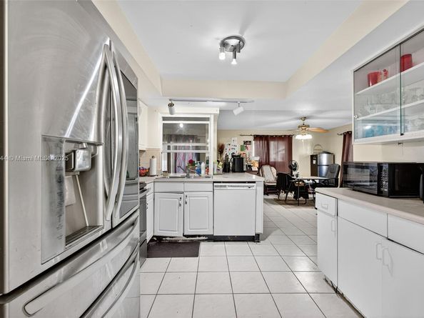 849 NW 70th Way, Margate FL 33063