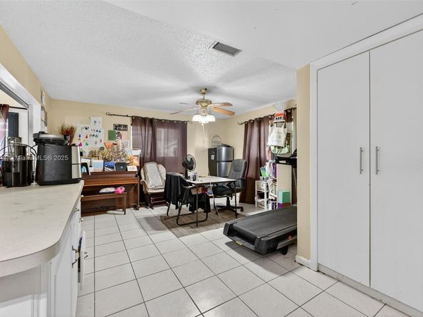 849 NW 70th Way, Margate FL 33063