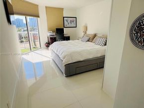 3640 Yacht Club Dr 609, Aventura FL 33180