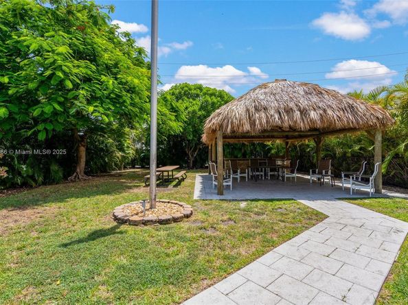3121 NE 51st St 203E, Fort Lauderdale FL 33308