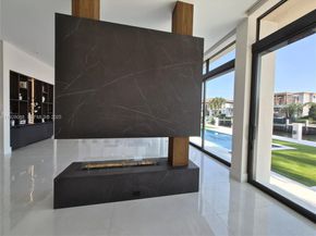 4910 NE 27th Ave, Lighthouse Point FL 33064