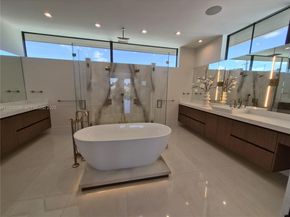 4910 NE 27th Ave, Lighthouse Point FL 33064