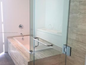 2900 NE 7th Ave 906, Miami FL 33137