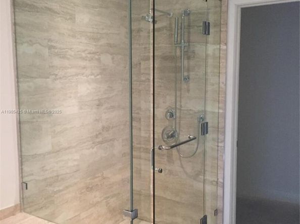 2900 NE 7th Ave 906, Miami FL 33137