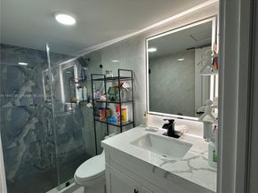 7500 NW 17th St 102, Plantation FL 33313