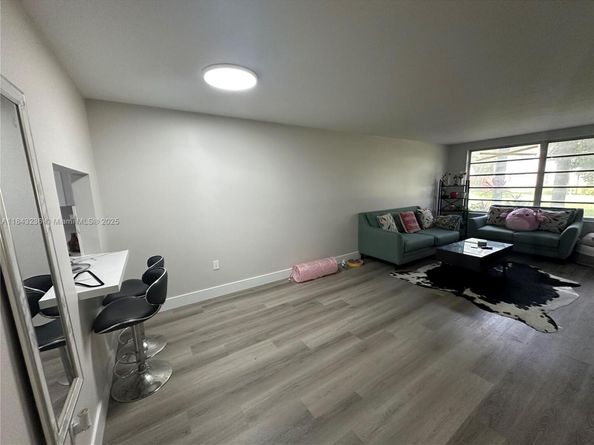 7500 NW 17th St 102, Plantation FL 33313