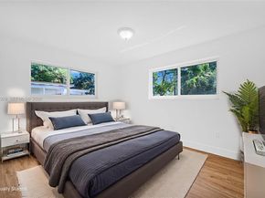 6828 NW 13th St, Plantation FL 33313