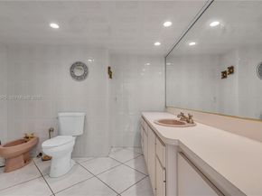 7941 SW 18th Ter, Miami FL 33155