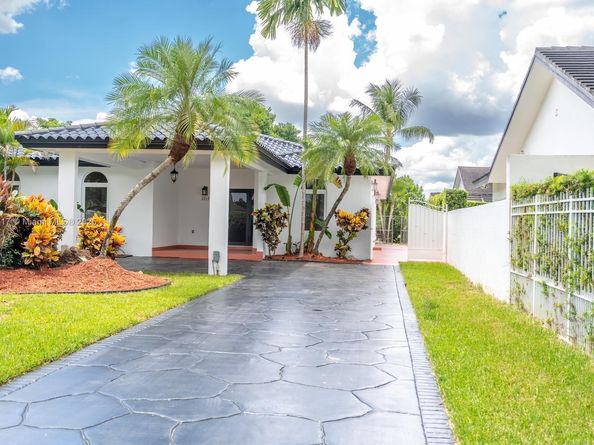 2810 SW 114th Ave, Miami FL 33165
