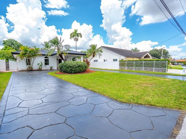2810 SW 114th Ave, Miami FL 33165