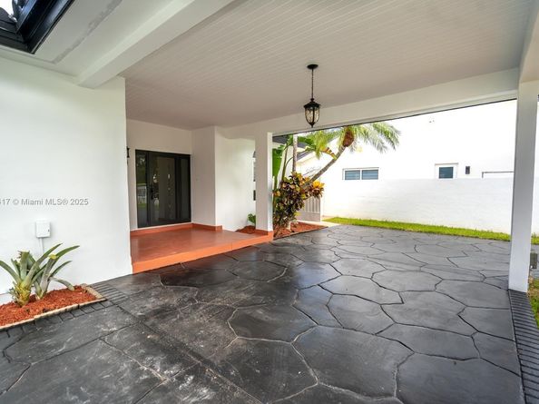 2810 SW 114th Ave, Miami FL 33165