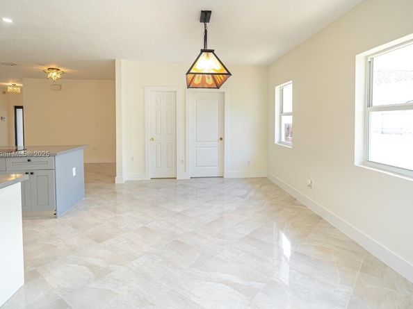 2810 SW 114th Ave, Miami FL 33165