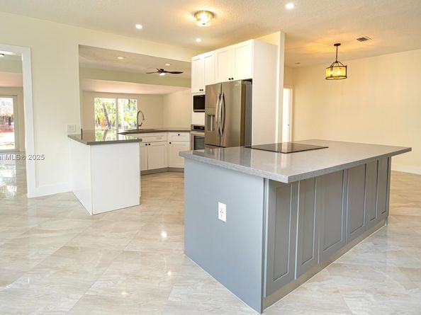 2810 SW 114th Ave, Miami FL 33165