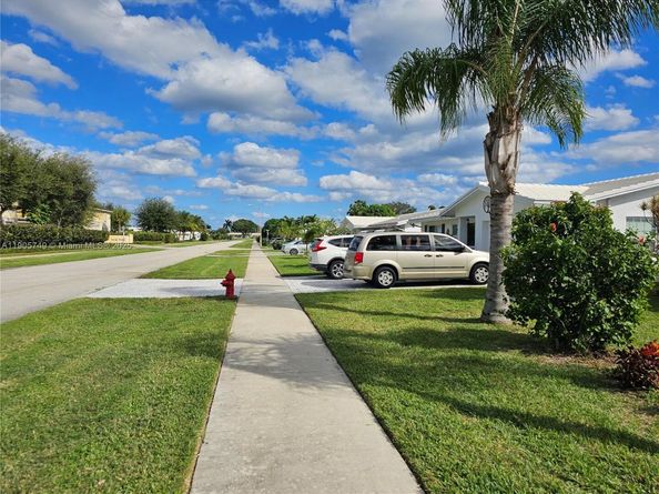 2300 SW 19th Ave, Boynton Beach FL 33426