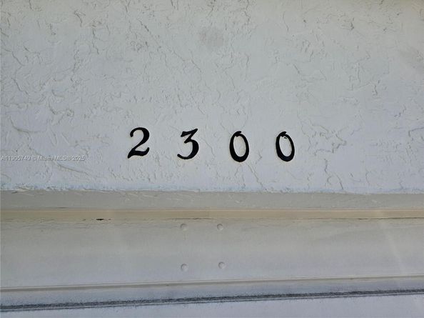 2300 SW 19th Ave, Boynton Beach FL 33426