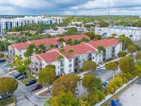 6861 SW 44th St 304, Miami FL 33155
