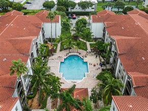 6861 SW 44th St 304, Miami FL 33155