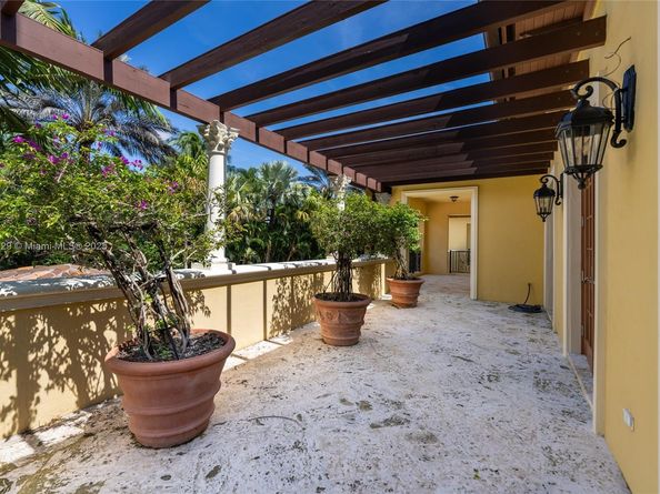 5785 SW 96th Street, Pinecrest FL 33156