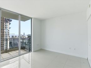 92 SW 3rd St 3804, Miami FL 33130