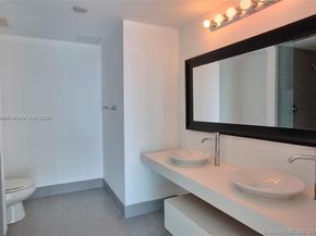 92 SW 3rd St 3804, Miami FL 33130