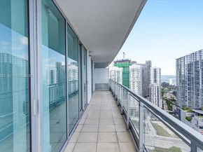 92 SW 3rd St 3804, Miami FL 33130