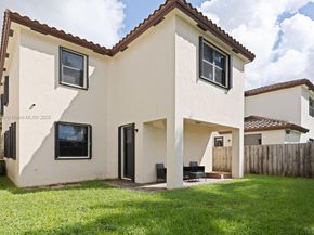 2442 NE 1st St, Homestead FL 33033