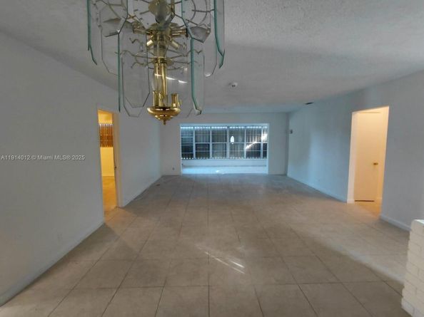 1241 NW 175th St, Miami Gardens FL 33169