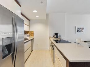 2155 Washington 401, Miami Beach FL 33139