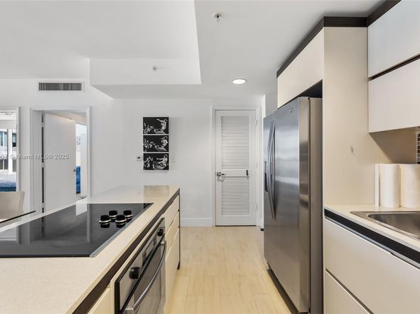 2155 Washington 401, Miami Beach FL 33139