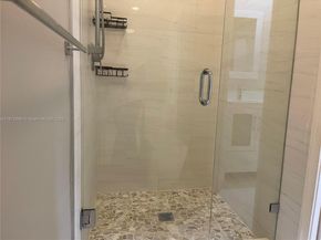 10101 NW 5th St, Plantation FL 33324