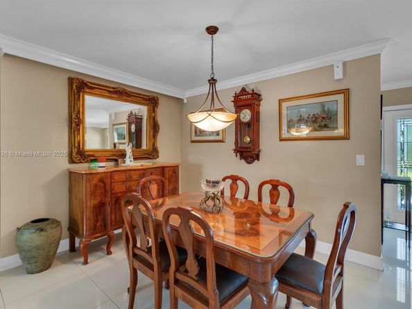 4221 NE 16th Ave, Oakland Park FL 33334