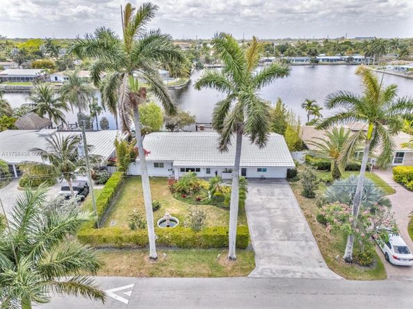 4221 NE 16th Ave, Oakland Park FL 33334