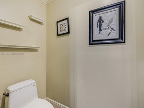 10101 SW 5th St, Plantation FL 33324