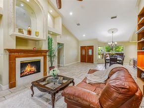 10101 SW 5th St, Plantation FL 33324