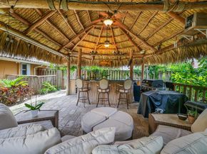 10101 SW 5th St, Plantation FL 33324
