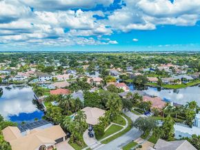 10101 SW 5th St, Plantation FL 33324