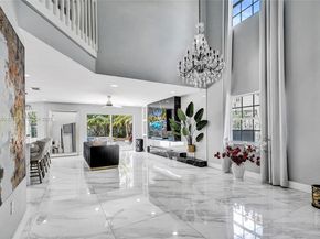 85 Gables Blvd, Weston FL 33326