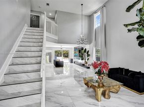 85 Gables Blvd, Weston FL 33326