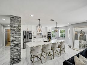 85 Gables Blvd, Weston FL 33326